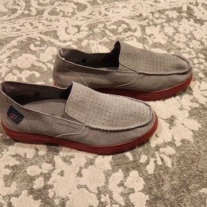 Gravity Defyer men  gray slip on loafers size 9